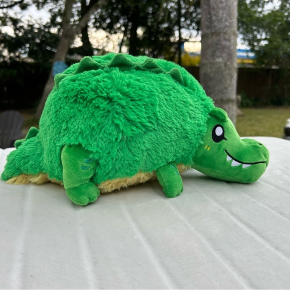 Squishable gator stuffed animal - Picture 2 of 8